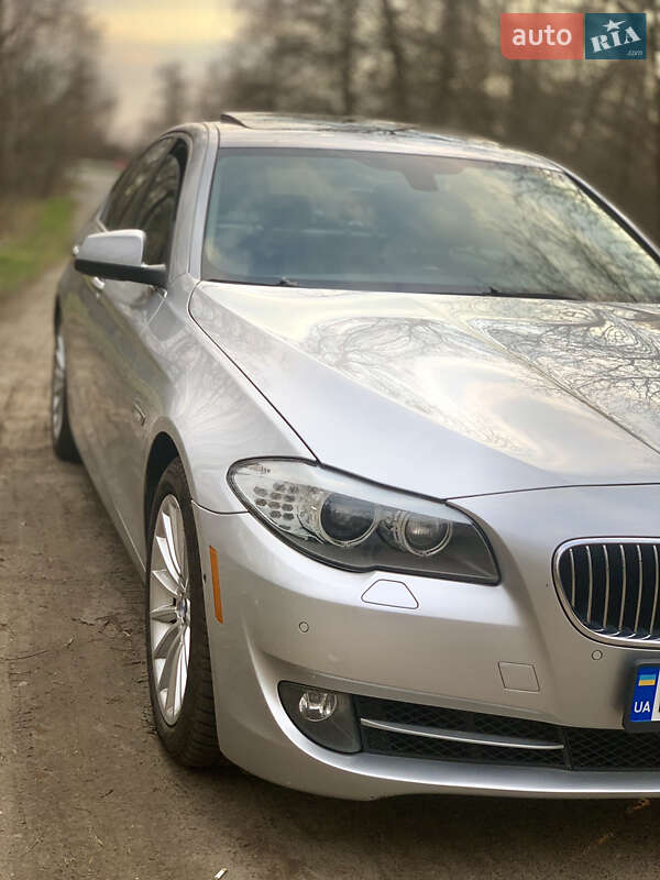 Седан BMW 5 Series 2013 в Днепре