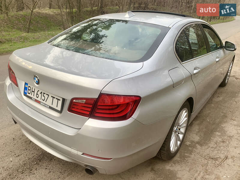 Седан BMW 5 Series 2013 в Днепре