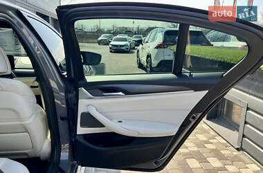Седан BMW 5 Series 2020 в 