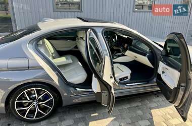 Седан BMW 5 Series 2020 в 