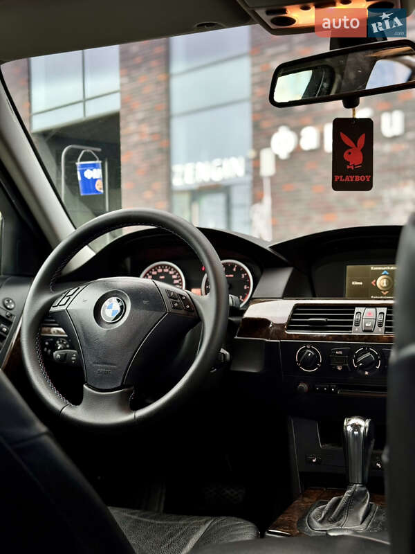 Седан BMW 5 Series 2003 в Черновцах