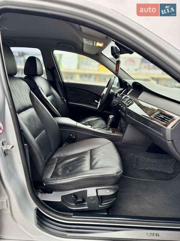 Седан BMW 5 Series 2003 в Черновцах