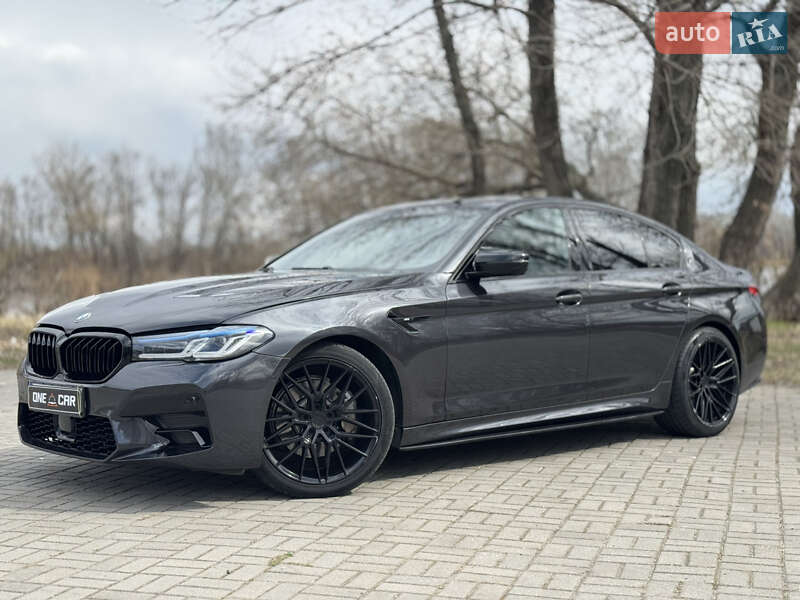 Седан BMW 5 Series 2019 в Дніпрі