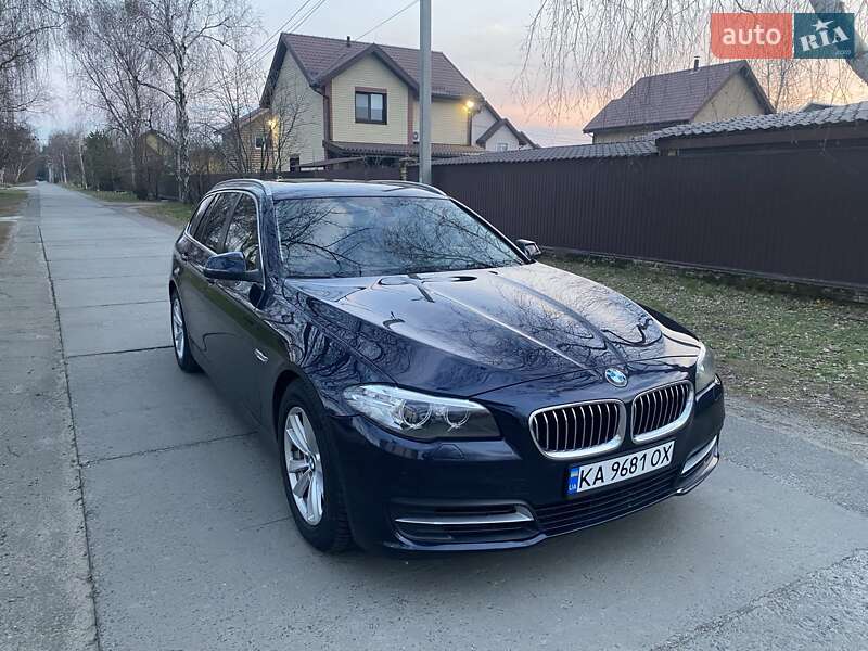 Универсал BMW 5 Series 2017 в 