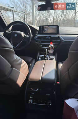 Седан BMW 5 Series 2017 в 