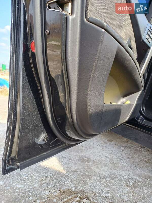 Седан BMW 5 Series 2005 в Дніпрі