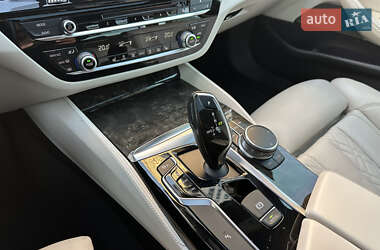 Седан BMW 5 Series 2017 в 