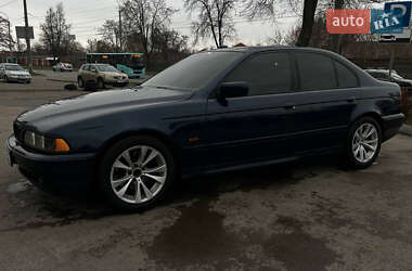 Седан BMW 5 Series 2001 в 