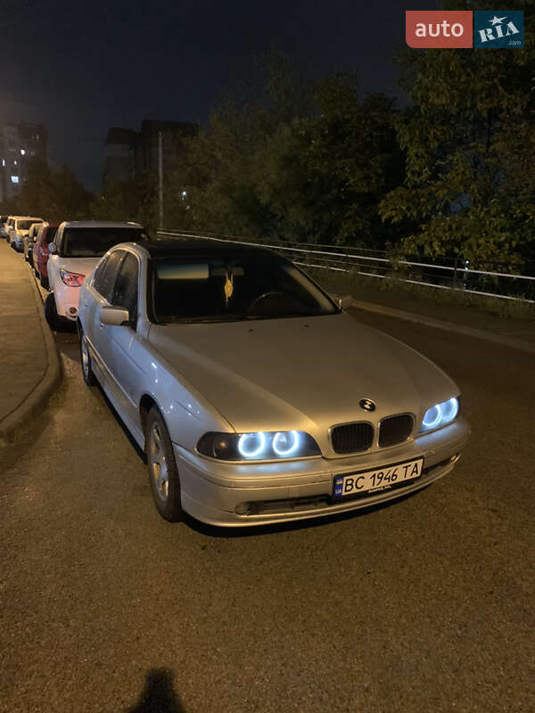 Седан BMW 5 Series 2001 в Львові