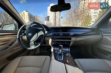 Седан BMW 5 Series 2013 в 