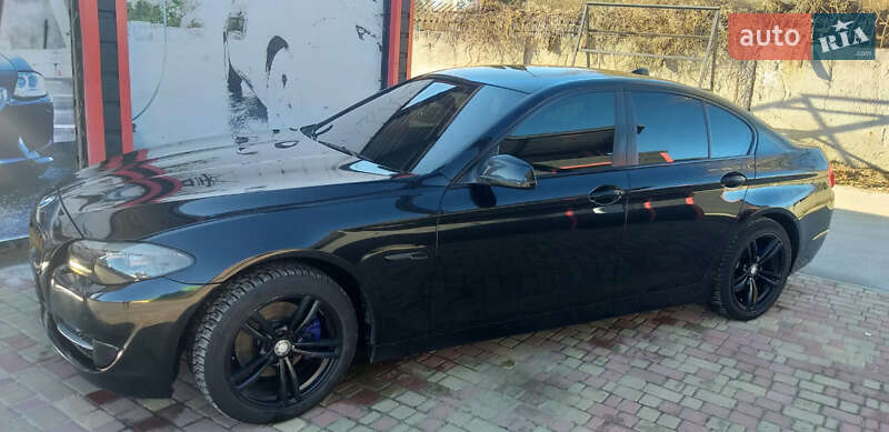 Седан BMW 5 Series 2012 в Талалаївці
