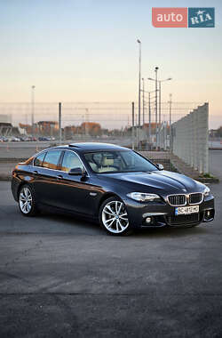 Седан BMW 5 Series 2013 в 