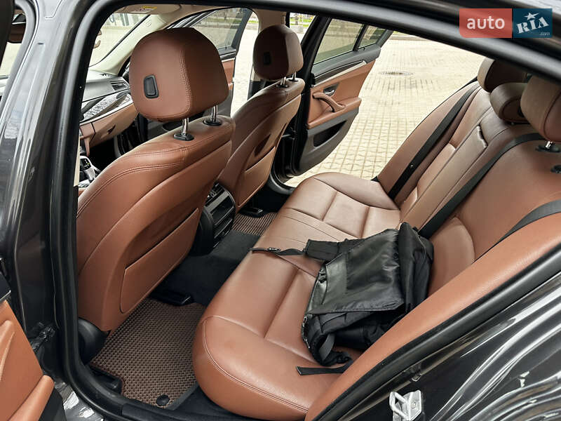 Седан BMW 5 Series 2016 в Кривом Роге
