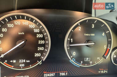 Седан BMW 5 Series 2011 в 