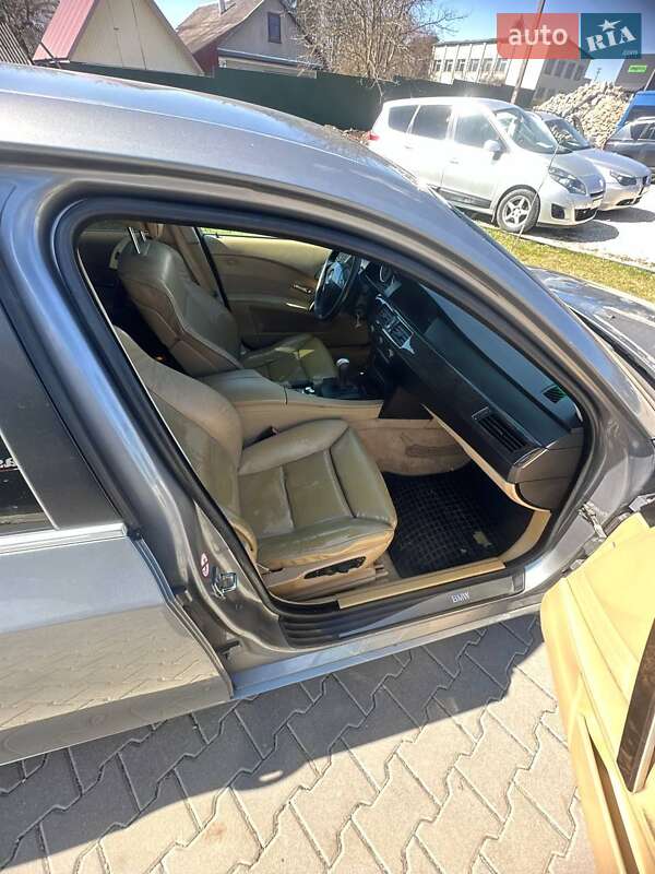 Универсал BMW 5 Series 2004 в Шумске