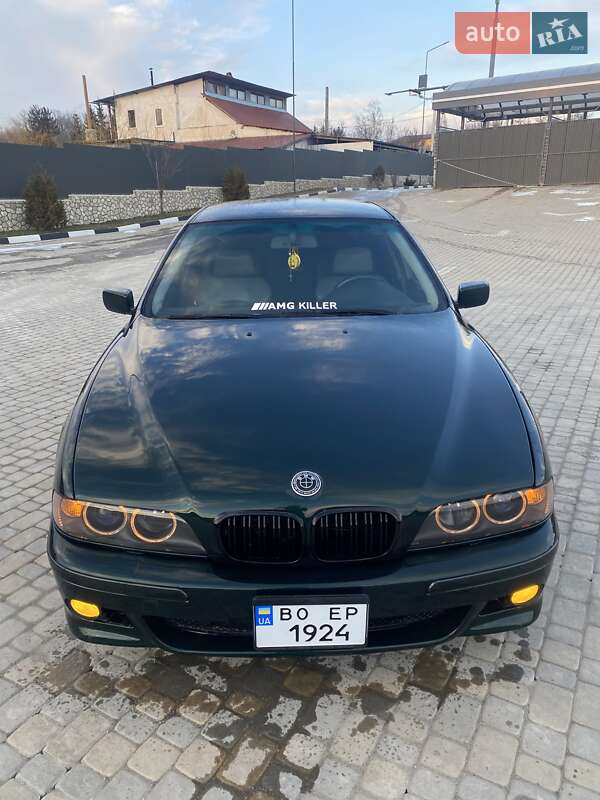 Седан BMW 5 Series 2001 в 