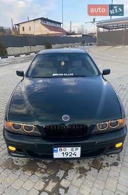 Седан BMW 5 Series 2001 в 