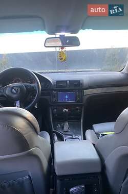 Седан BMW 5 Series 2001 в 