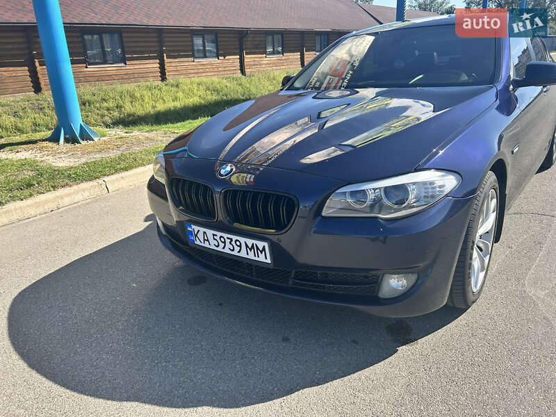 Седан BMW 5 Series 2013 в 