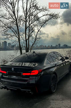Седан BMW 5 Series 2017 в 