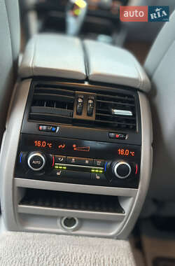 Седан BMW 5 Series 2012 в 