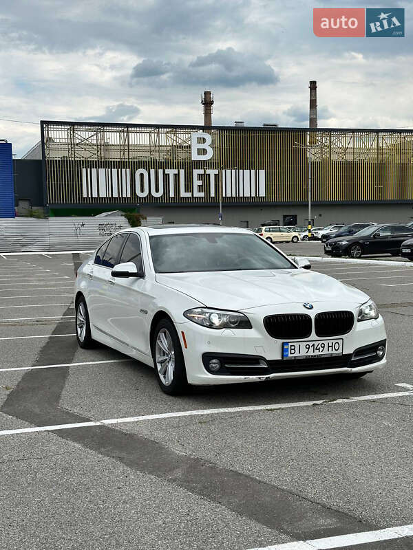 Седан BMW 5 Series 2016 в Києві