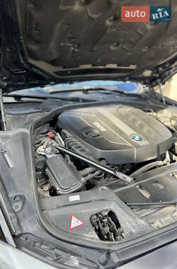 Седан BMW 5 Series 2012 в 