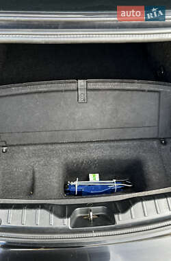 Седан BMW 5 Series 2012 в 