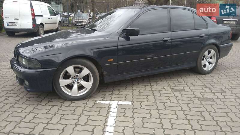 Седан BMW 5 Series 2001 в Луцке