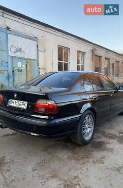 Седан BMW 5 Series 2001 в 