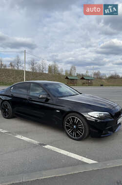 Седан BMW 5 Series 2012 в 
