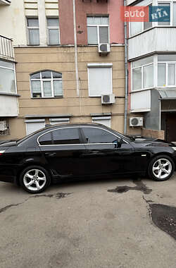 Седан BMW 5 Series 2005 в 
