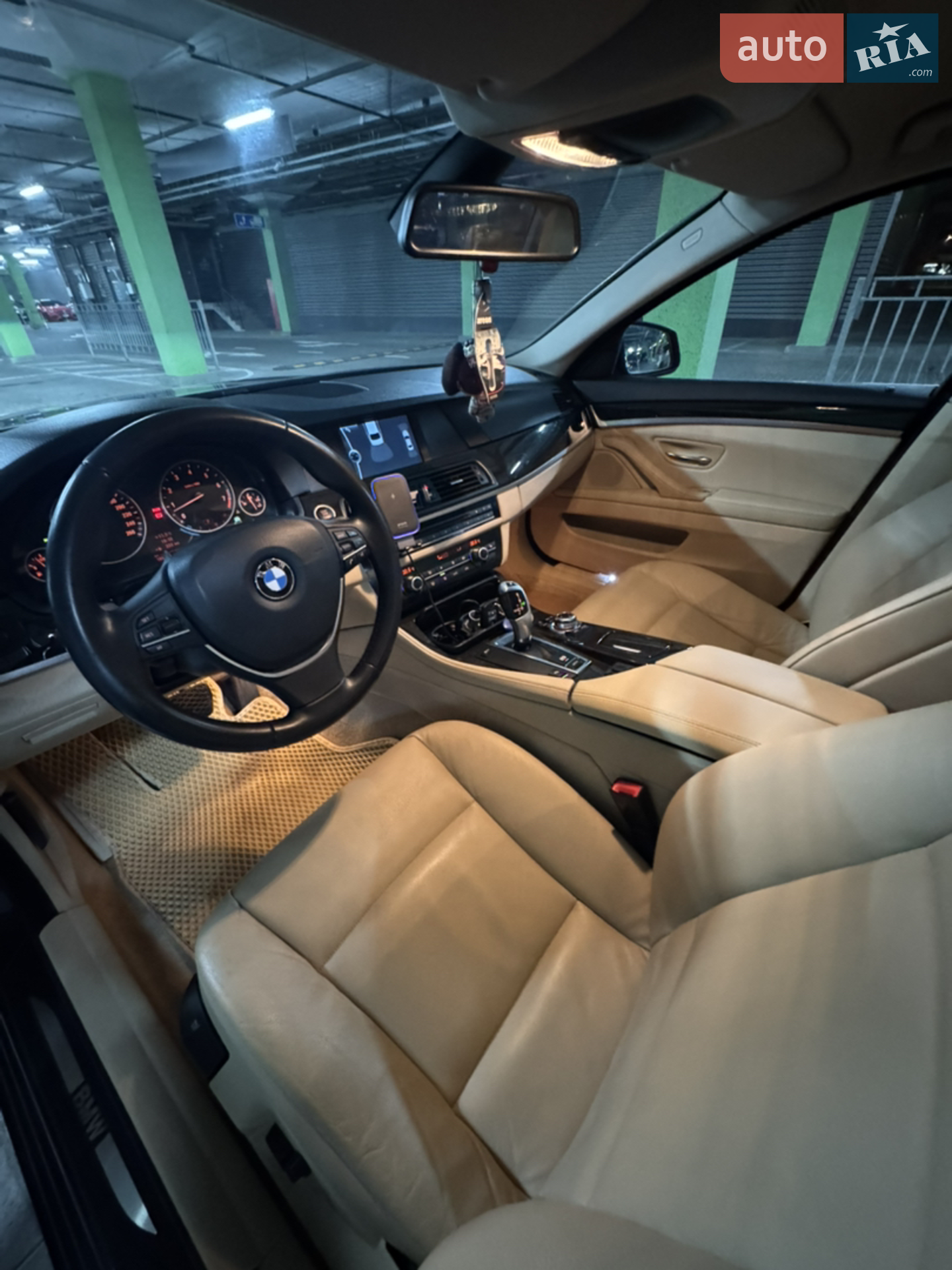 2011 BMW 5er - мініатюра 11