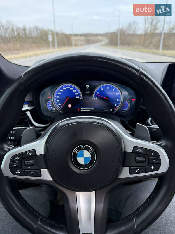 Седан BMW 5 Series 2017 в Хмельницькому фото 12 Седан BMW 5 Series 2017 в Хмельницькому