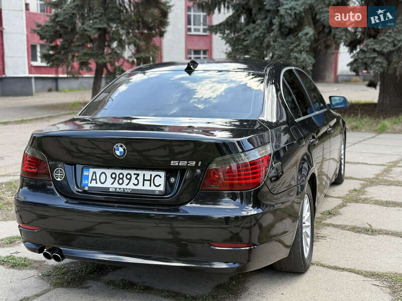 Седан BMW 5 Series 2007 в Днепре