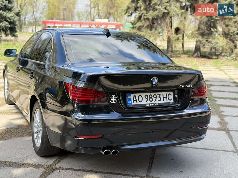 Седан BMW 5 Series 2007 в Днепре