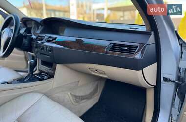 Седан BMW 5 Series 2005 в 