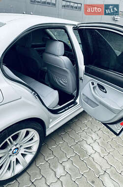 Седан BMW 5 Series 2000 в 