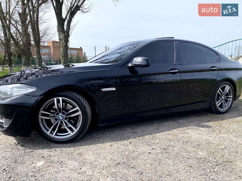 Седан BMW 5 Series 2010 в Сумах