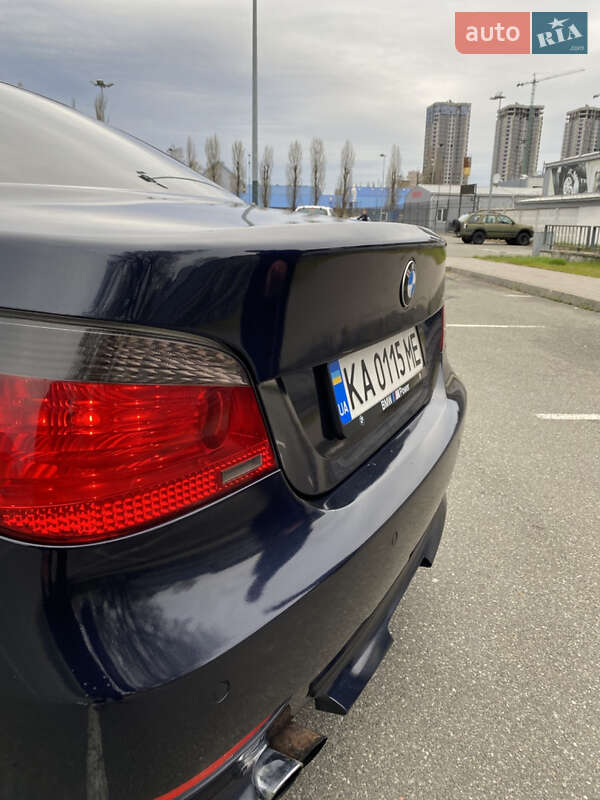Седан BMW 5 Series 2003 в Киеве