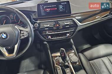 Универсал BMW 5 Series 2017 в 