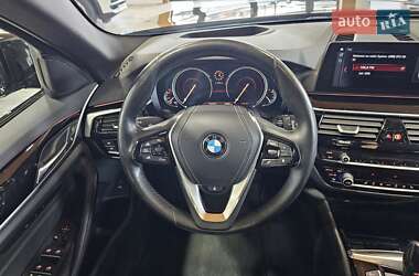 Универсал BMW 5 Series 2017 в 
