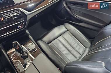 Универсал BMW 5 Series 2017 в 
