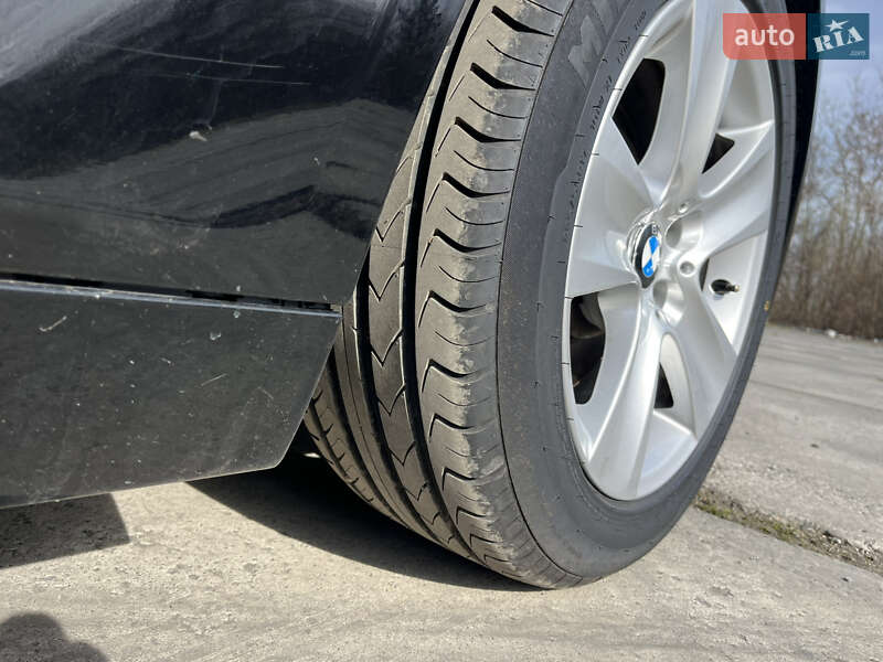 Седан BMW 5 Series 2013 в Черновцах
