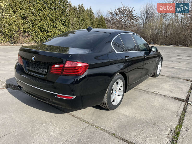 Седан BMW 5 Series 2013 в Черновцах