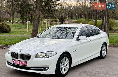 Седан BMW 5 Series 2012 в 