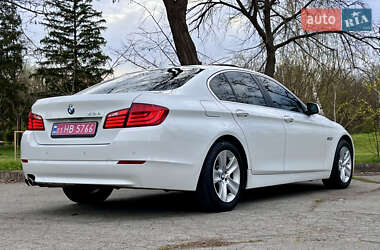 Седан BMW 5 Series 2012 в 