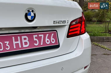 Седан BMW 5 Series 2012 в 