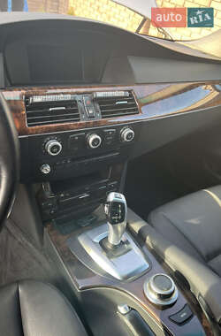 Седан BMW 5 Series 2008 в 