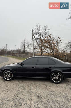 Седан BMW 5 Series 2002 в 